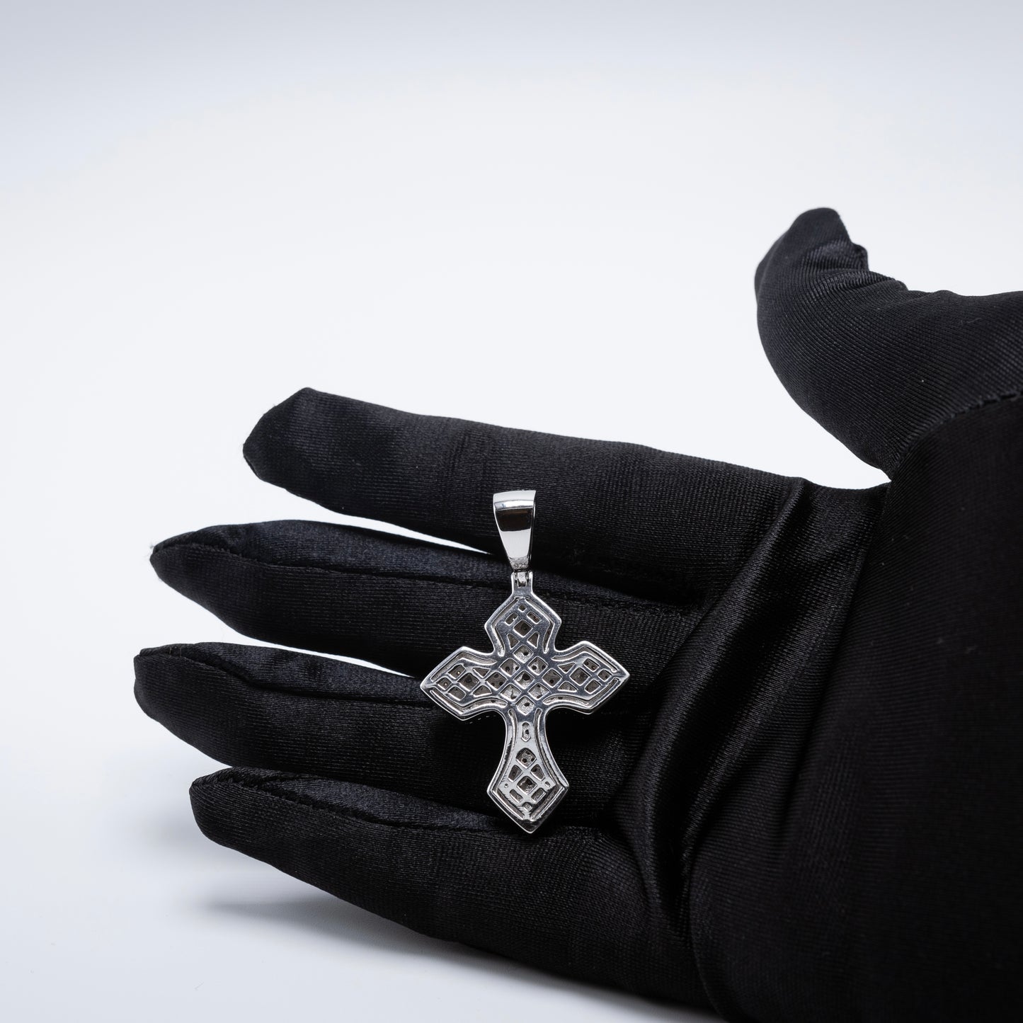 Men’s or women Solid 925 Silver Sterling Silver VVS Moissanite Cross Pendant passes Diamond Tester.